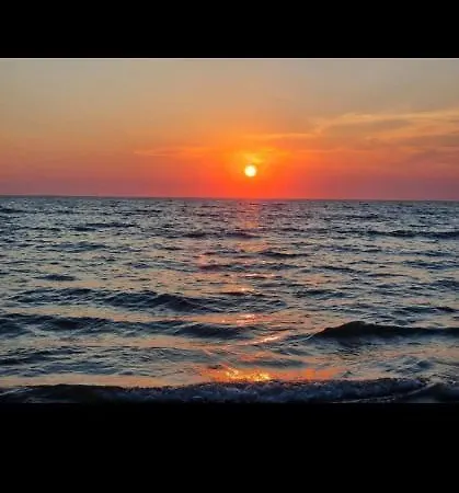 Alda's Apartment Golem (Tirana)